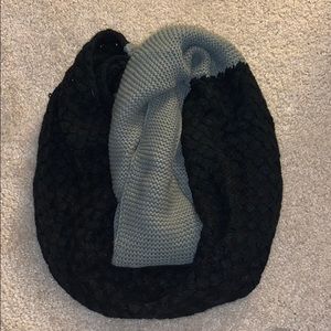 Grey/black scarf